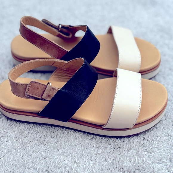 Nisolo Shoes - Picture 1 of 3